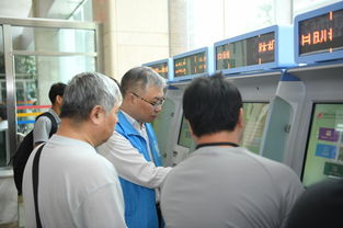 服務(wù)前移，情暖患者——醫(yī)院職能部門(mén)員工開(kāi)展門(mén)診志愿服務(wù)側(cè)記